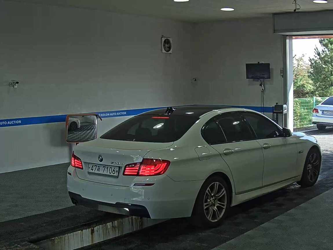 BMW 5 SERIES (6TH GEN) 520d M SPORT 2013 - zdjęcie 5