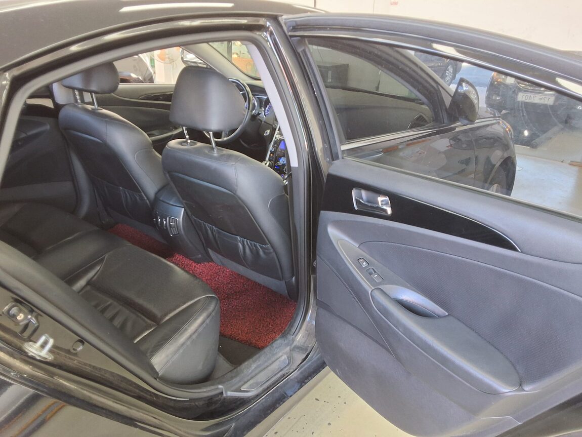 HYUNDAI YF SONATA Y20 PREMIER PREMIUM MODEL 2010 - zdjęcie 13