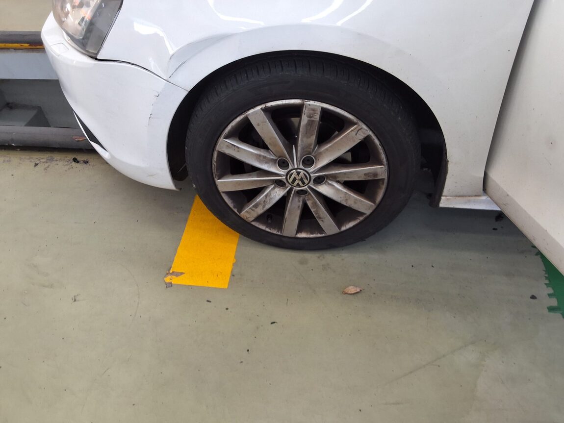 VOLKSWAGEN JETTA (6TH GEN) 2.0 TDI 2012 - zdjęcie 21