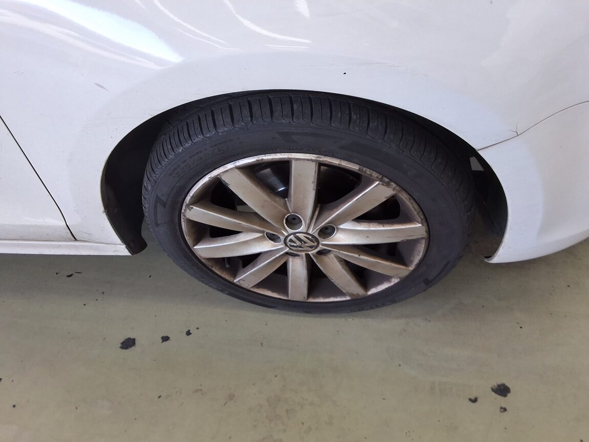 VOLKSWAGEN JETTA (6TH GEN) 2.0 TDI 2012 - zdjęcie 23