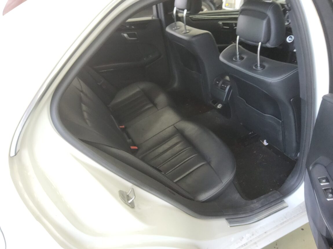MERCEDES-BENZ E-CLASS (4TH GEN) E220 CDI BLUETEC AVANTGARDE 2016 - zdjęcie 13