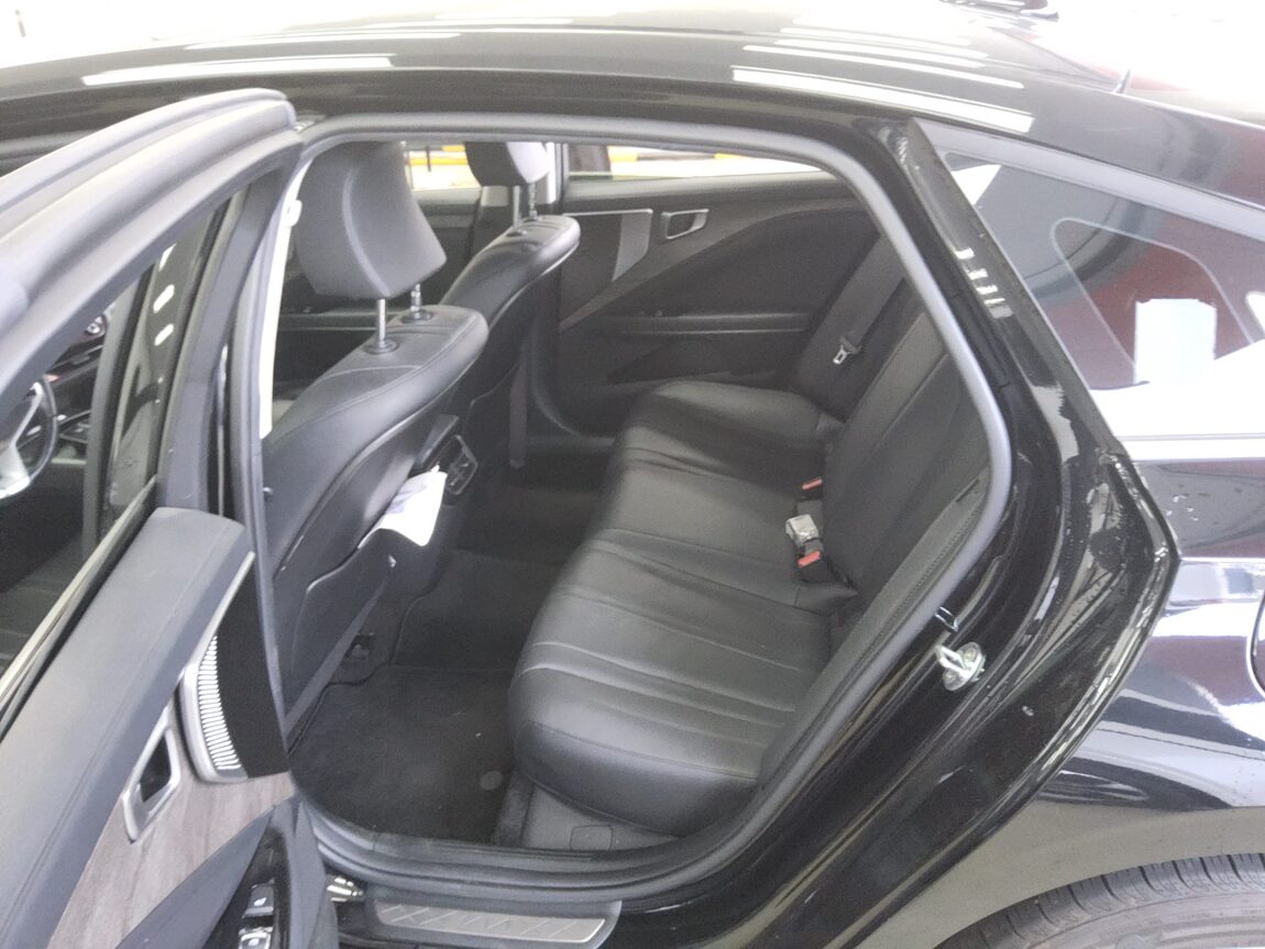 KIA K8 3.5 LPi RENTAL CAR TRENDY 2023 - zdjęcie 12