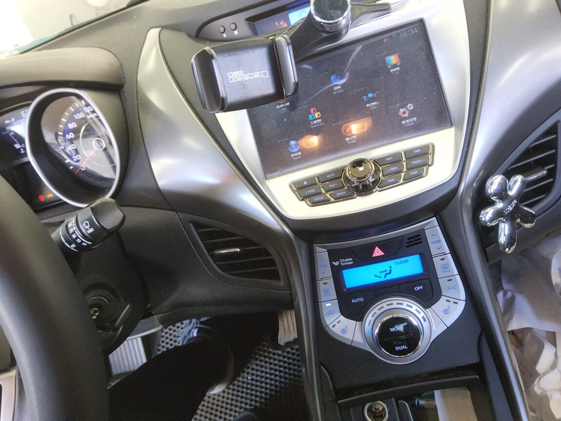 HYUNDAI AVANTE MD M16 GDi LUXURY 2012 - zdjęcie 17
