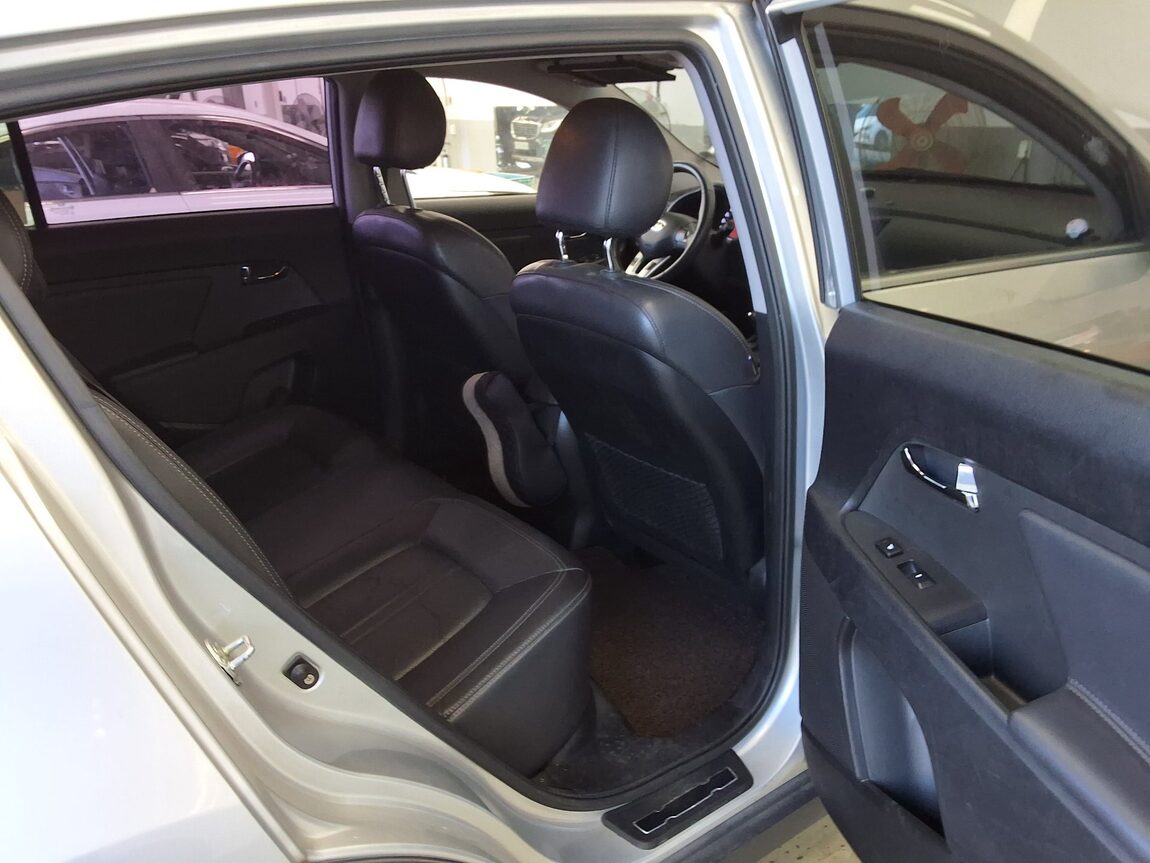 KIA SPORTAGE R DIESEL R2.0 2WD TLX PREMIUM 2011 - zdjęcie 13