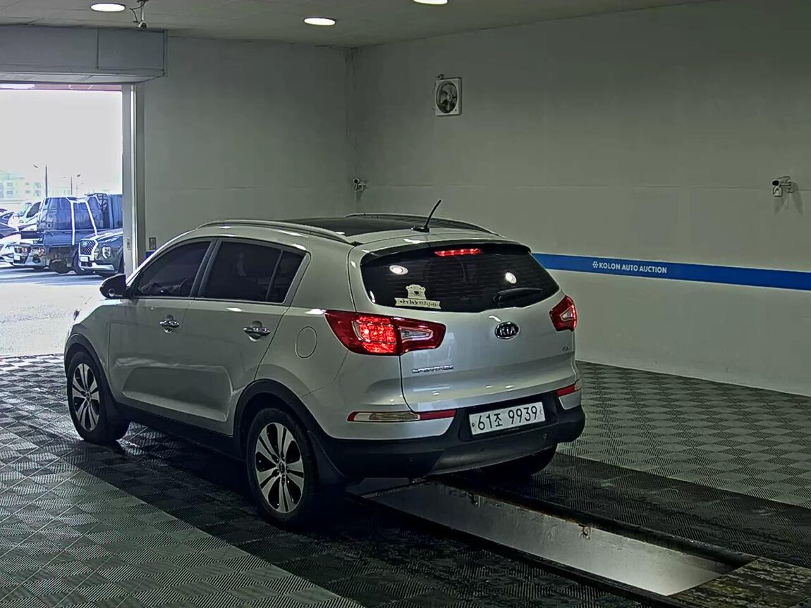 KIA SPORTAGE R DIESEL R2.0 2WD TLX PREMIUM 2011 - zdjęcie 6