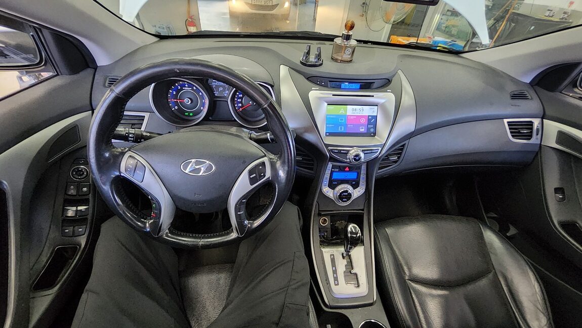 HYUNDAI AVANTE MD M16 GDi LUXURY 2012 - zdjęcie 11