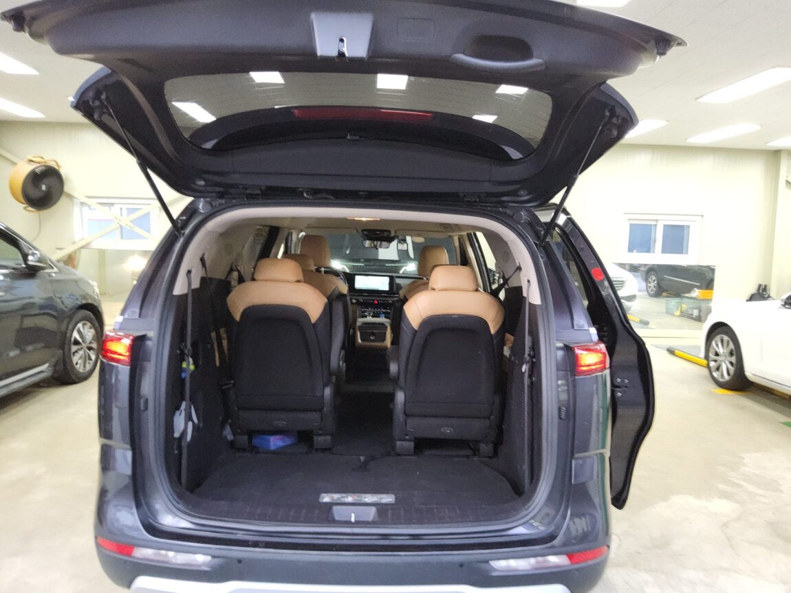 KIA NEW CARNIVAL (KA4) 9-SEATER DIESEL PRESTIGE 2023 - zdjęcie 15