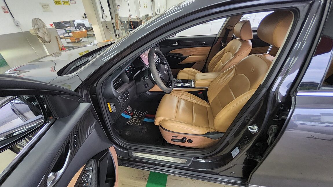 KIA K7 PREMIER 3.0 GDi SIGNATURE 2020 - zdjęcie 10