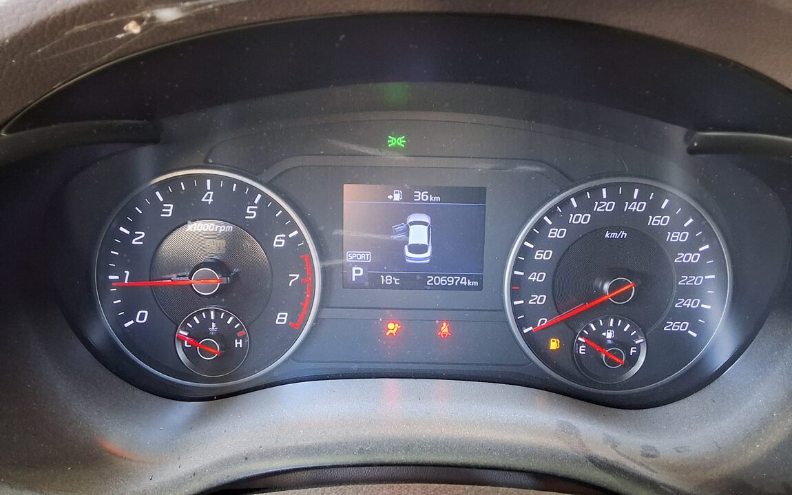 KIA STINGER 2.0 TURBO PLATINUM 2018 - zdjęcie 9
