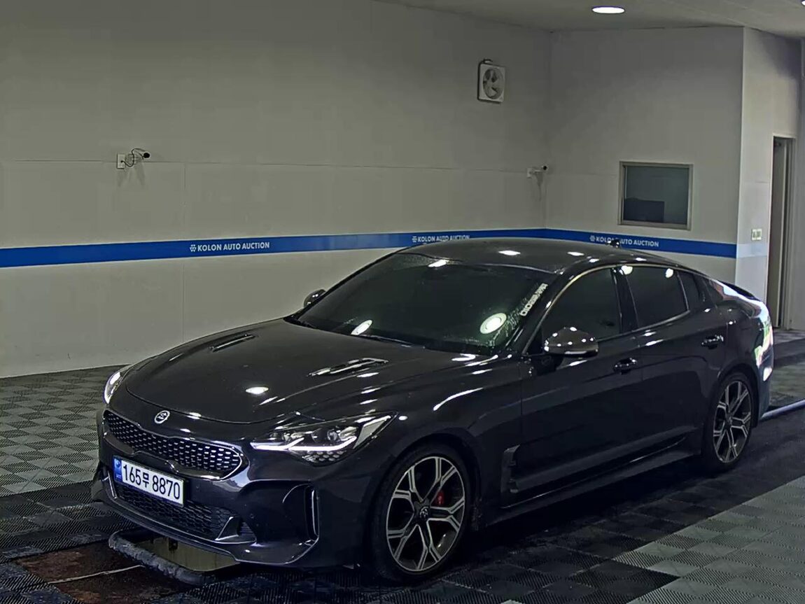 KIA STINGER 2.0 TURBO PLATINUM 2018 - zdjęcie 2