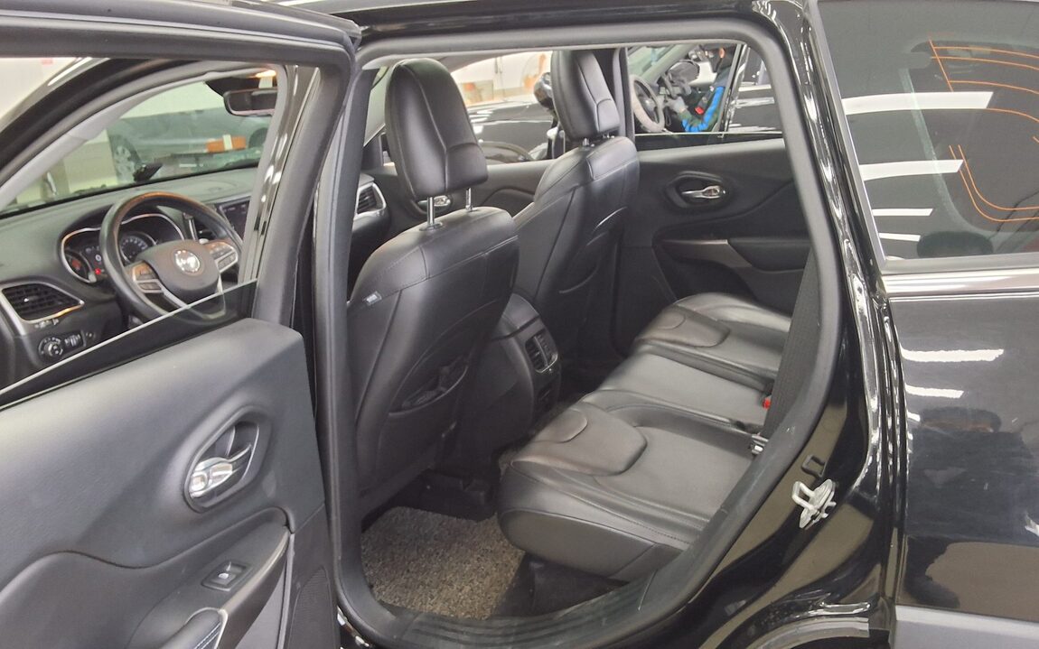 JEEP CHEROKEE (KL) 2.4 AWD LONGITUDE 2019 - zdjęcie 12