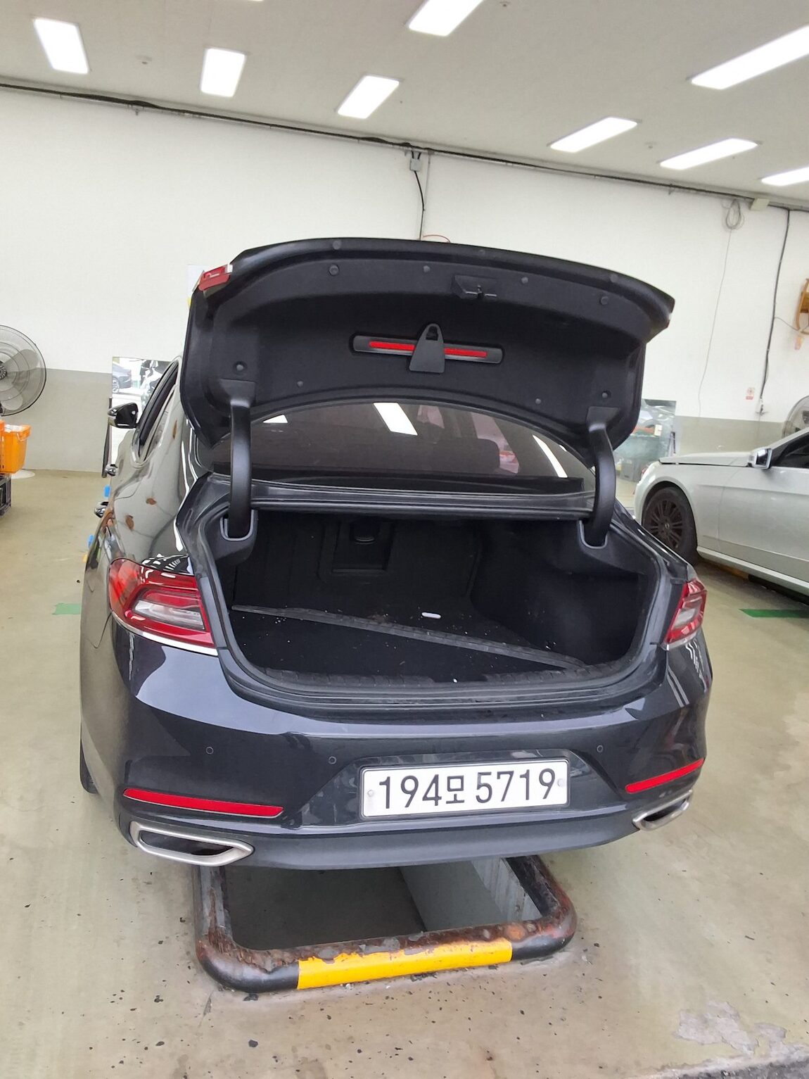 HYUNDAI GRANDEUR IG 2.2 DIESEL MODERN 2019 - zdjęcie 15