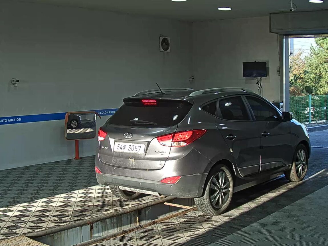 HYUNDAI TUCSON ix DIESEL R20 2WD LX20 LUXURY 2010 - zdjęcie 5