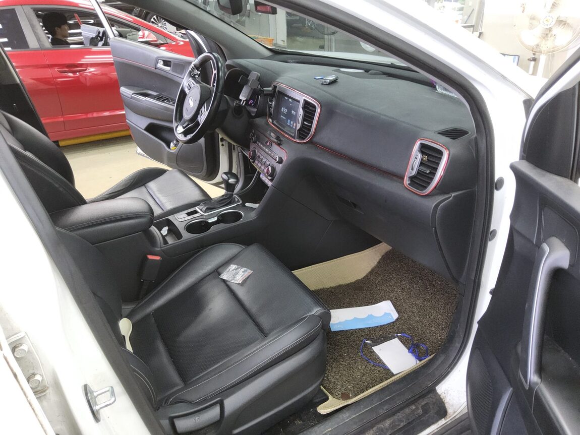 KIA NEW SPORTAGE R2.0 2WD NOBLESSE 2016 - zdjęcie 13