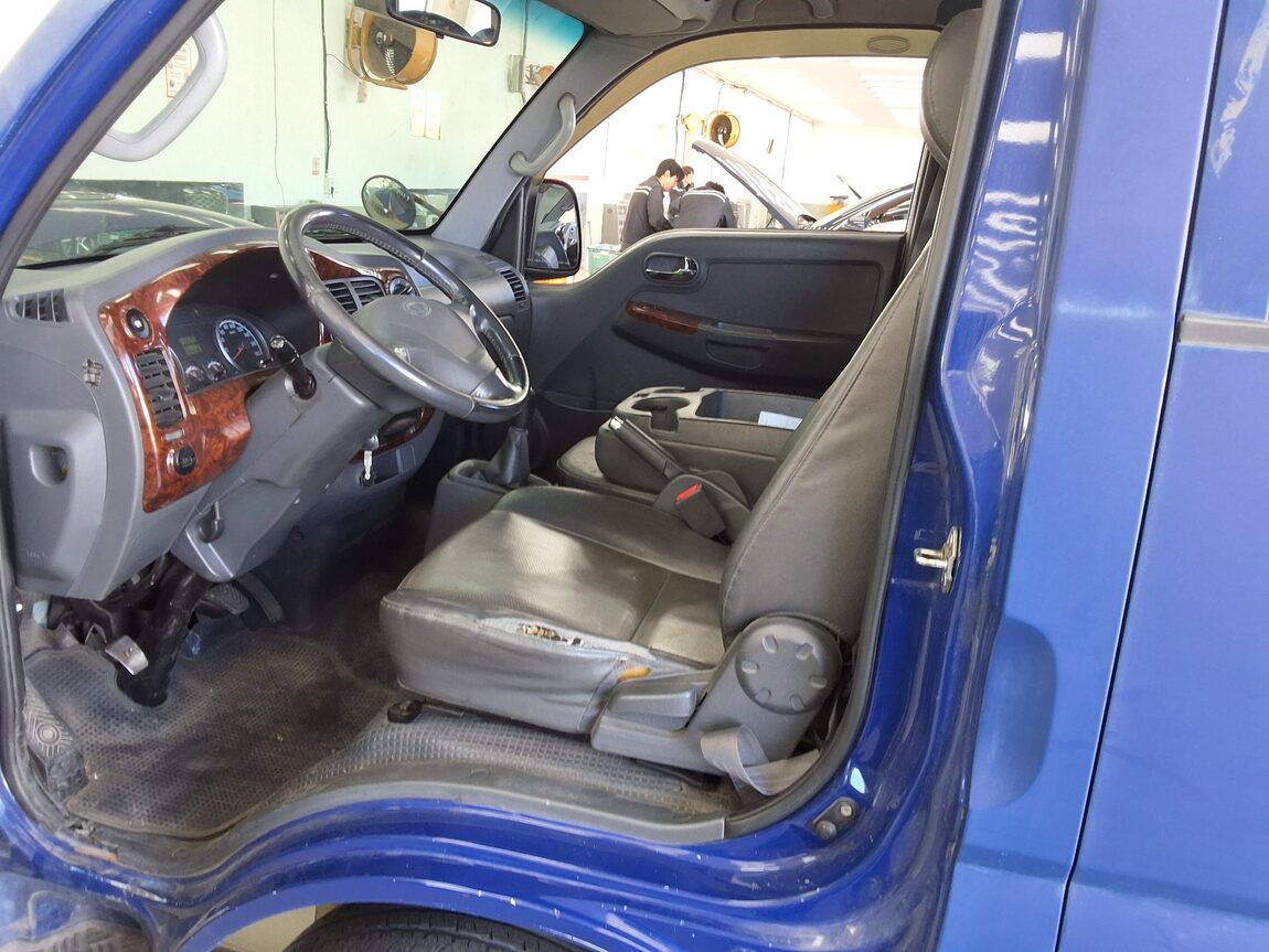 KIA BONGO III CARGO CRDi DOUBLE CAB EXTRA LONG WHEELBASE 2010 - zdjęcie 16
