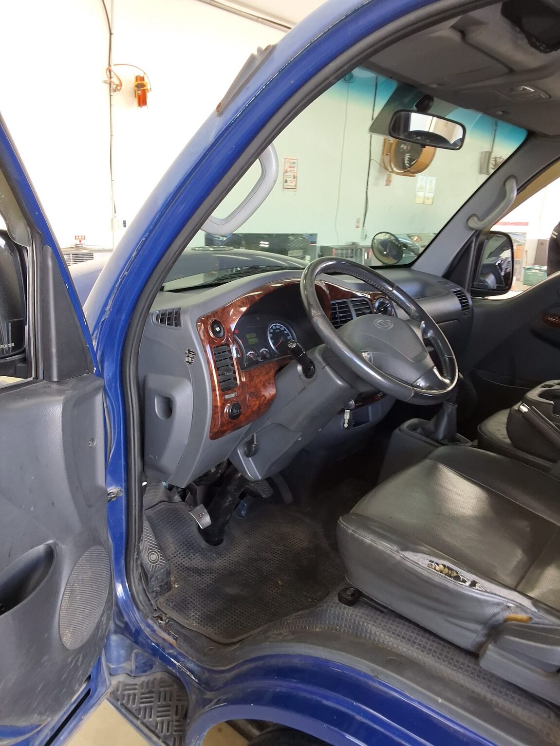 KIA BONGO III CARGO CRDi DOUBLE CAB EXTRA LONG WHEELBASE 2010 - zdjęcie 10