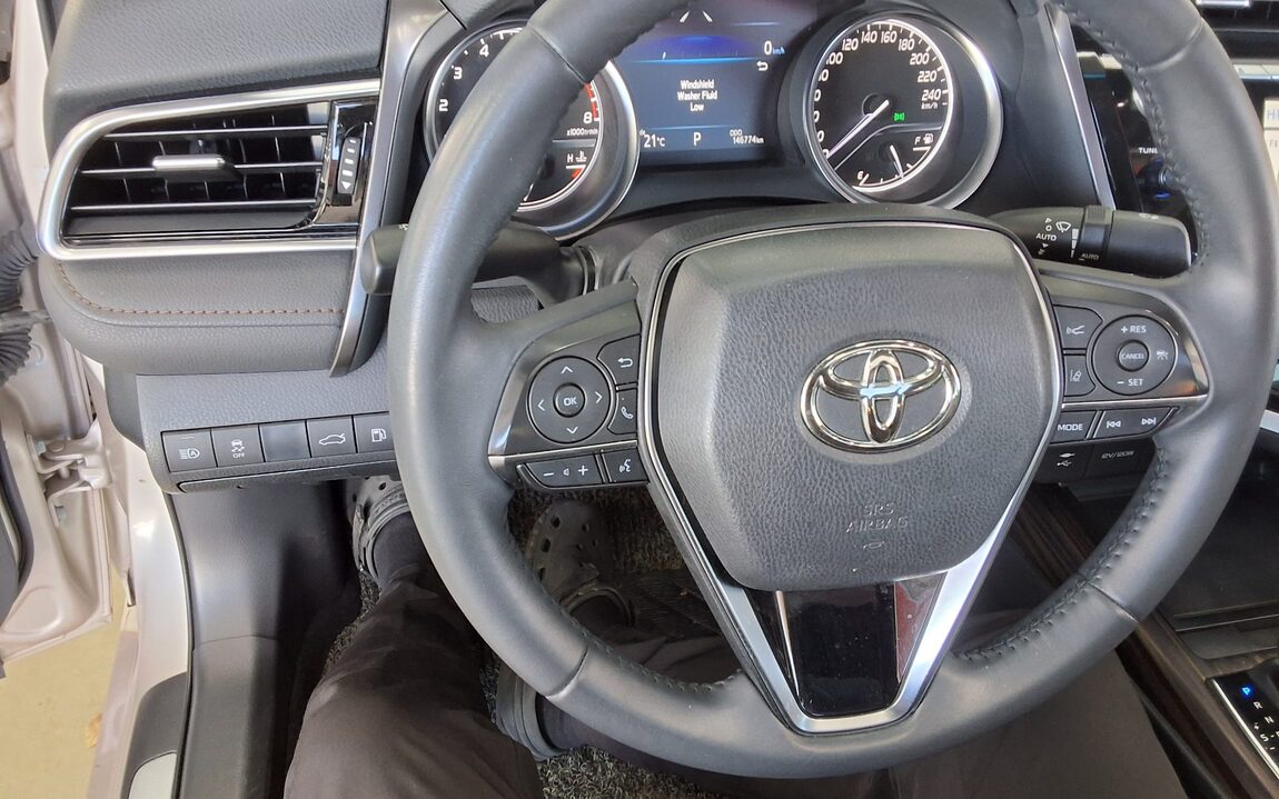 TOYOTA CAMRY (10TH GEN) 2.5 2018 - zdjęcie 17