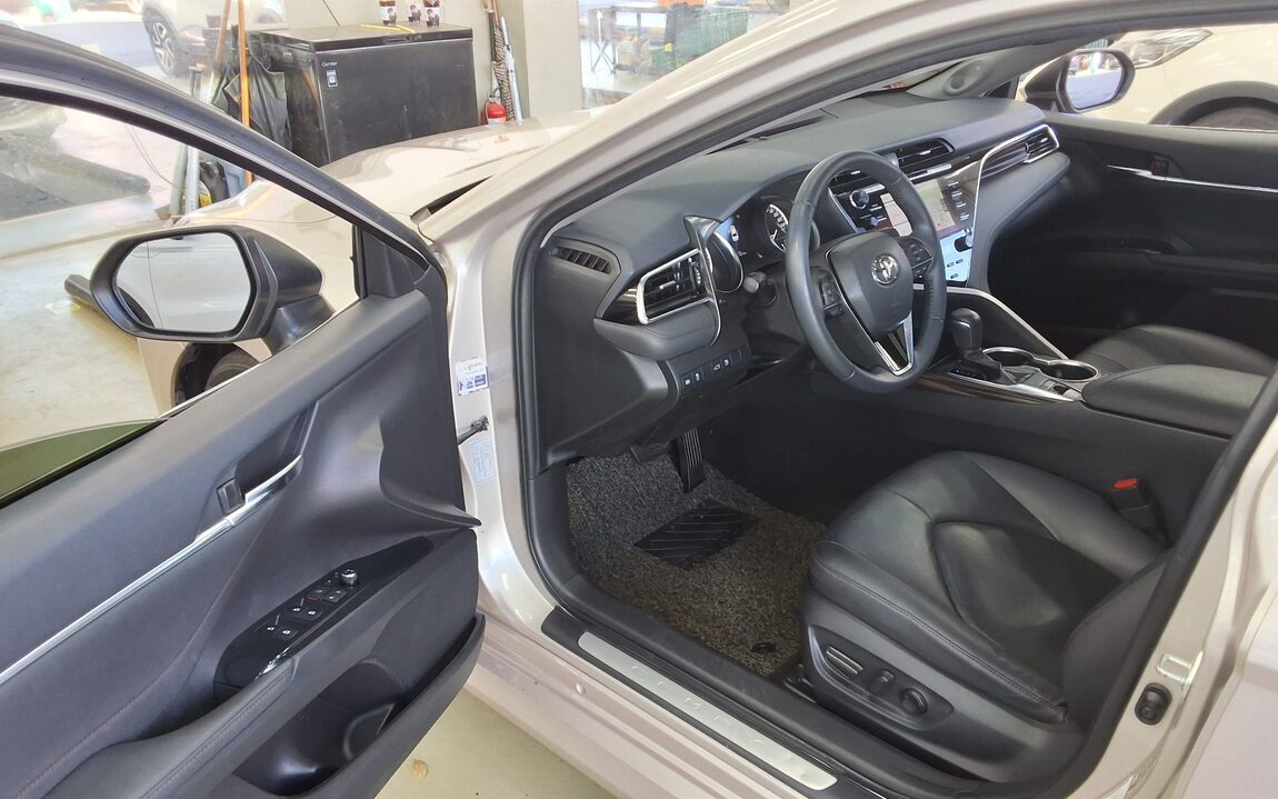 TOYOTA CAMRY (10TH GEN) 2.5 2018 - zdjęcie 10