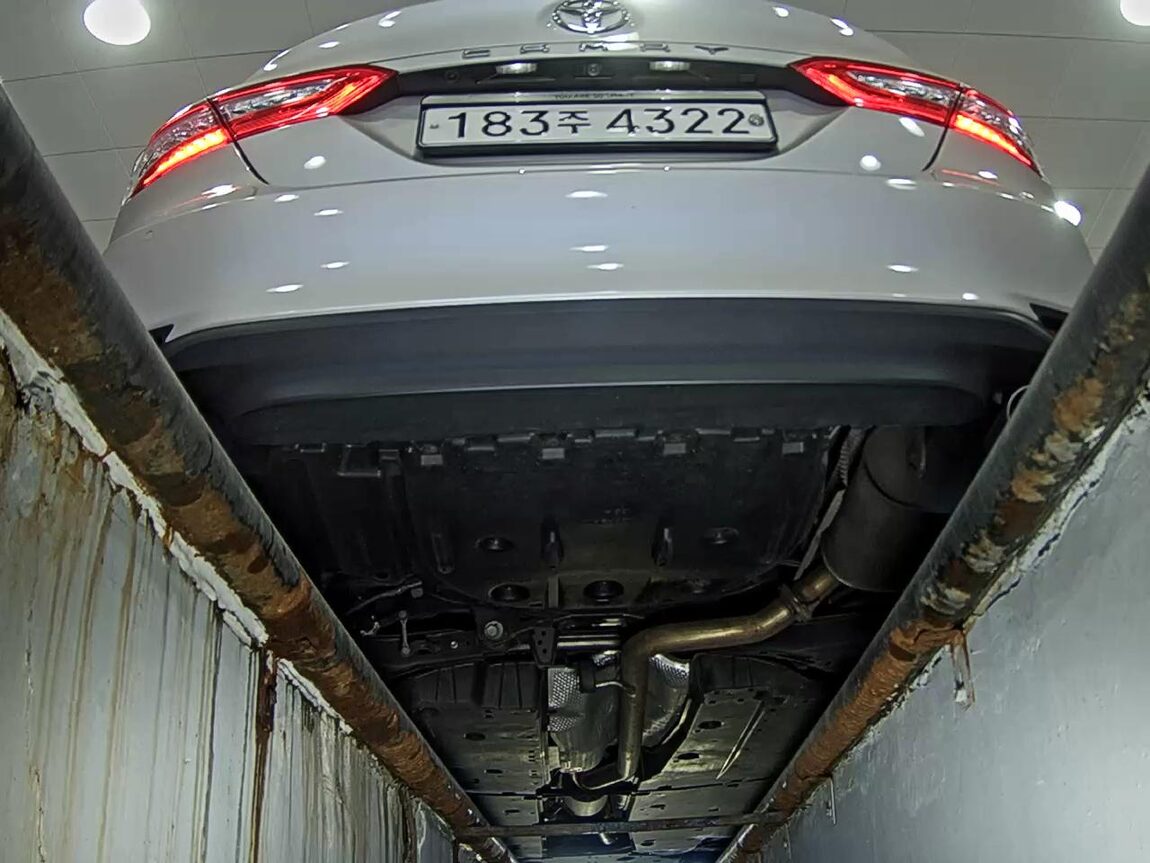 TOYOTA CAMRY (10TH GEN) 2.5 2018 - zdjęcie 8