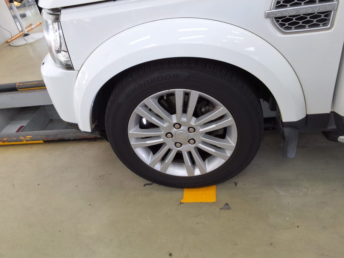 LAND ROVER DISCOVERY 4 3.0 SDV6 HSE 2015 - zdjęcie 24