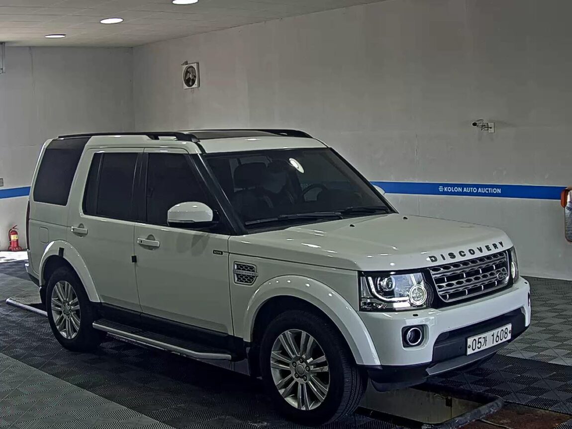LAND ROVER DISCOVERY 4 3.0 SDV6 HSE 2015 - zdjęcie 3