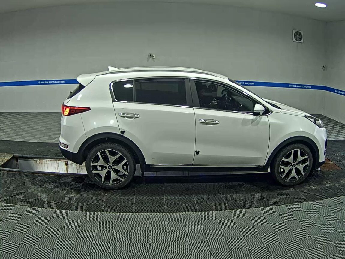 KIA NEW SPORTAGE R2.0 2WD NOBLESSE 2016 - zdjęcie 4