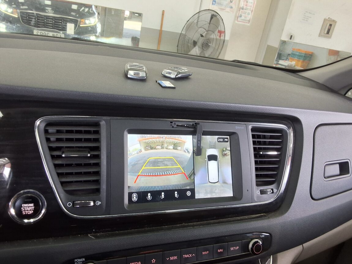 KIA THE NEW CARNIVAL 9-SEATER DIESEL NOBLESSE SPECIAL 2019 - zdjęcie 18