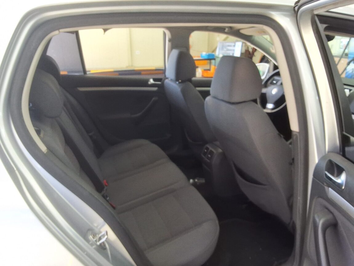 VOLKSWAGEN GOLF (5TH GEN) 2.0 TDI 2009 - zdjęcie 14