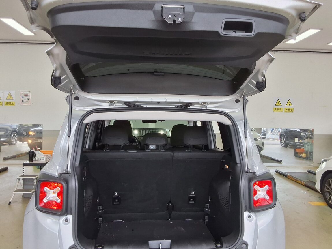 JEEP RENEGADE 2.0 DIESEL AWD LONGITUDE 2016 - zdjęcie 15