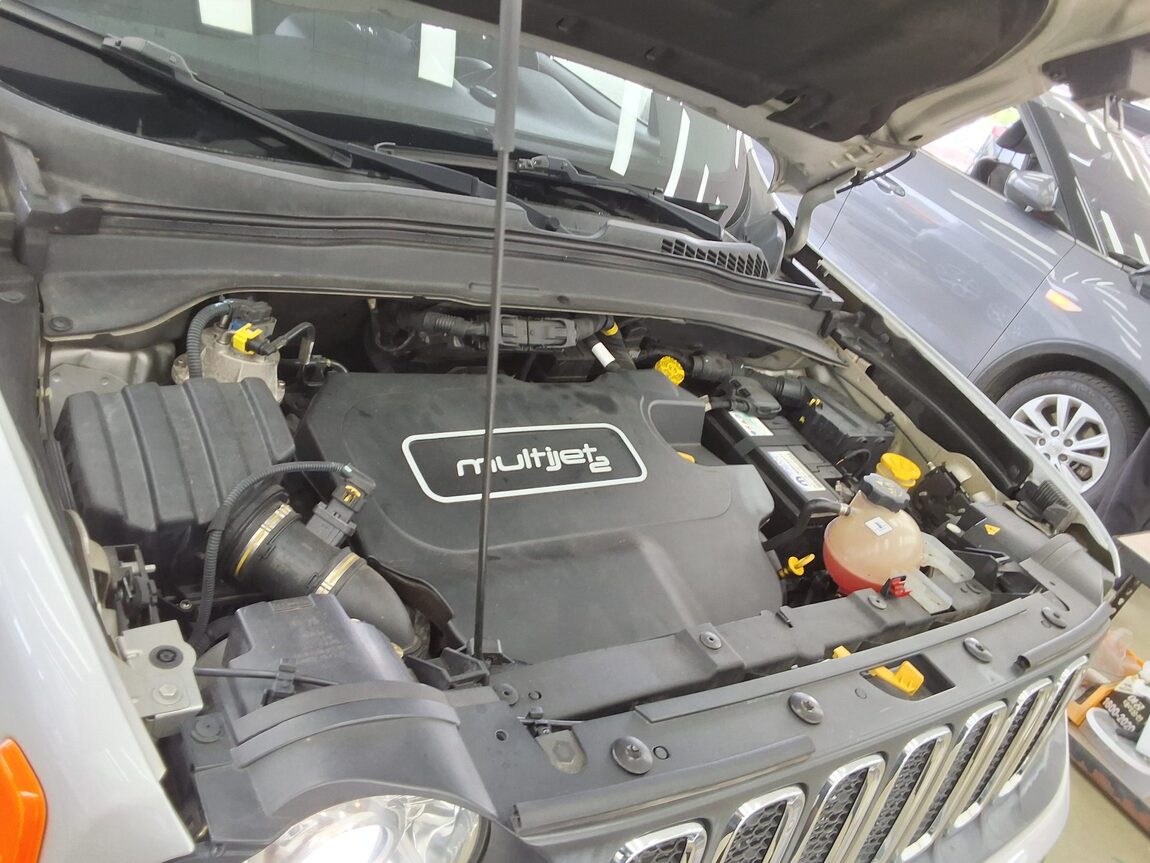 JEEP RENEGADE 2.0 DIESEL AWD LONGITUDE 2016 - zdjęcie 19