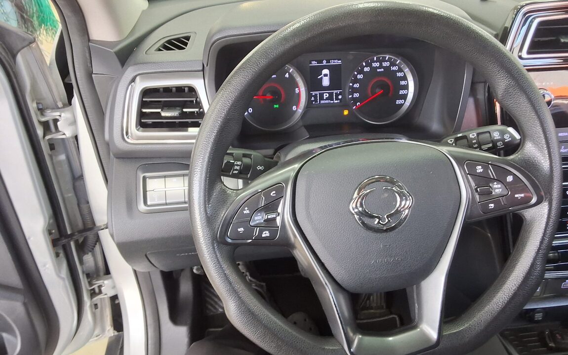 KG MOBILITY (SSANGYONG) VERY NEW TIVOLI 1.6 DIESEL 2WD V1 2020 - zdjęcie 17