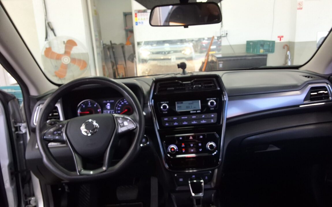 KG MOBILITY (SSANGYONG) VERY NEW TIVOLI 1.6 DIESEL 2WD V1 2020 - zdjęcie 11