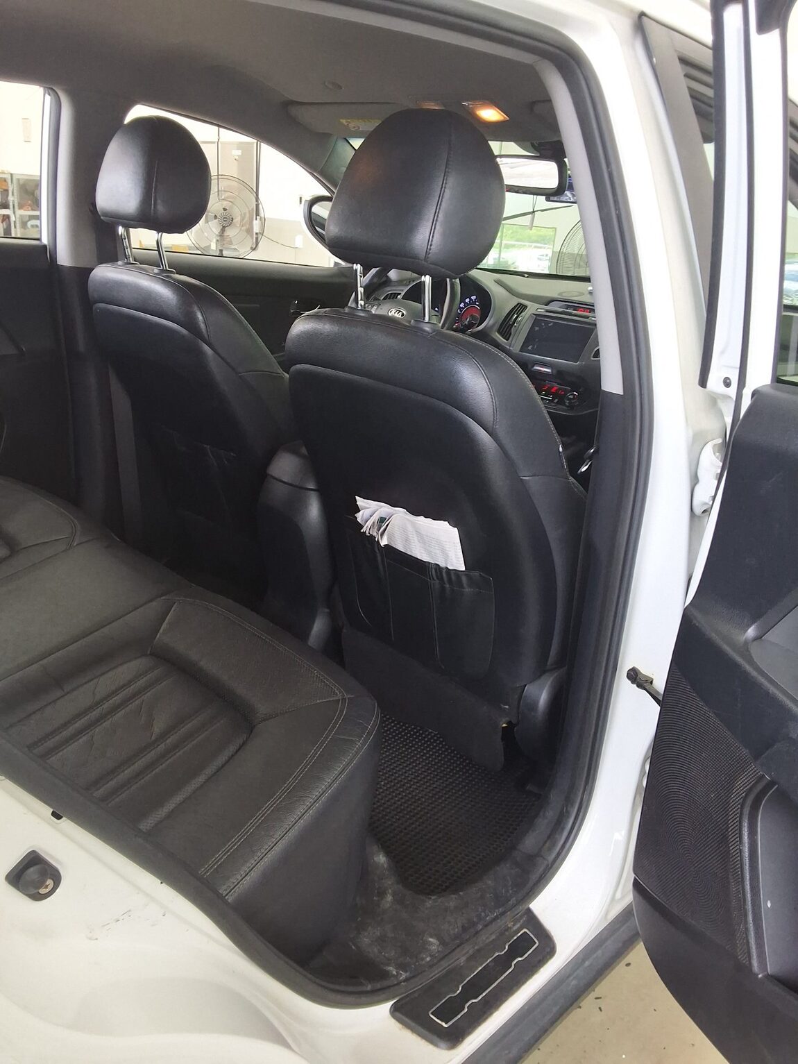 KIA SPORTAGE R DIESEL R2.0 2WD TLX PREMIUM 2012 - zdjęcie 13