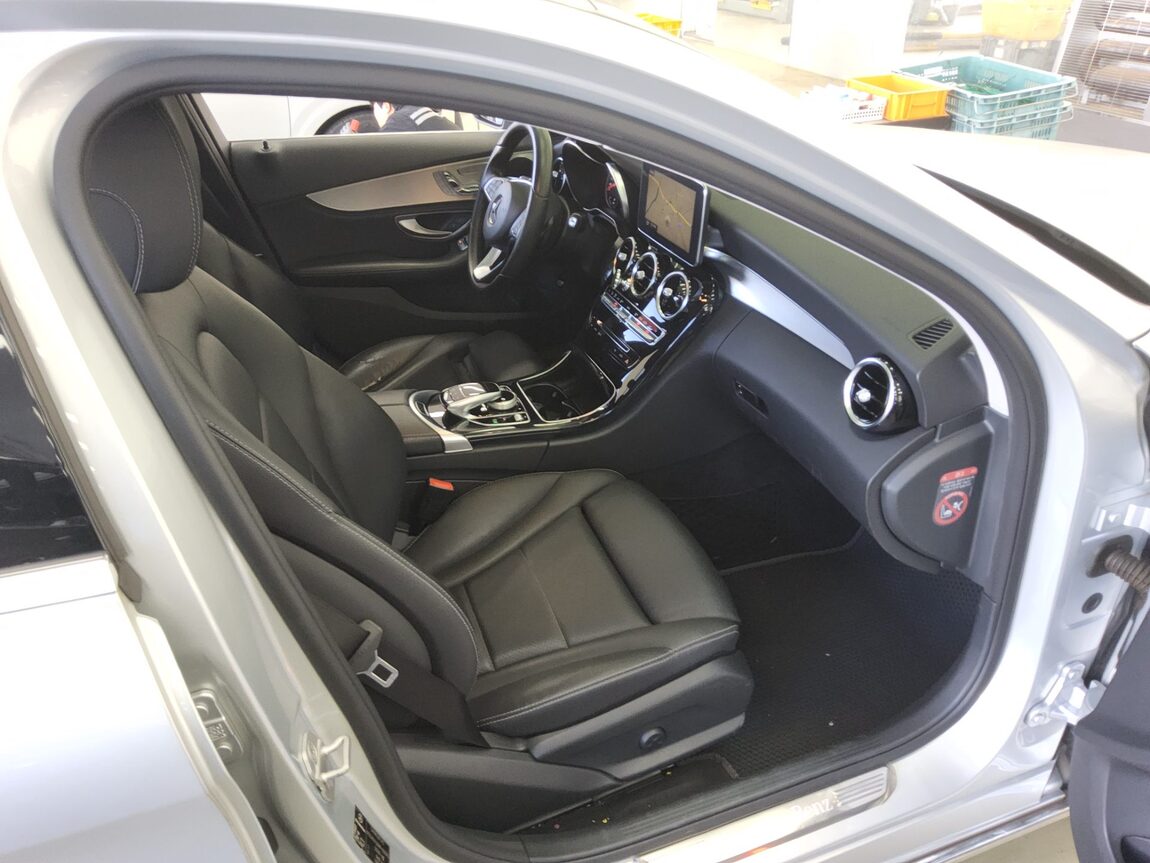 MERCEDES-BENZ C-CLASS (4TH GEN) C200 AVANTGARDE 2015 - zdjęcie 14