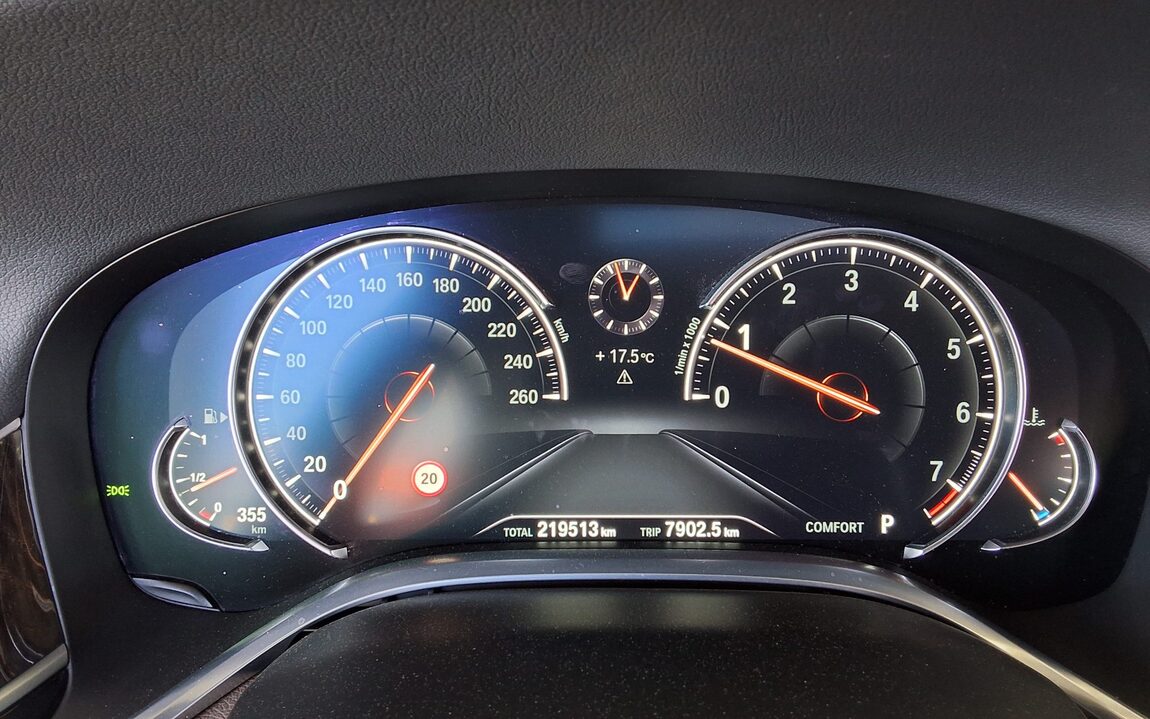 BMW 7 SERIES (6TH GEN) 750Li xDRIVE 2016 - zdjęcie 9