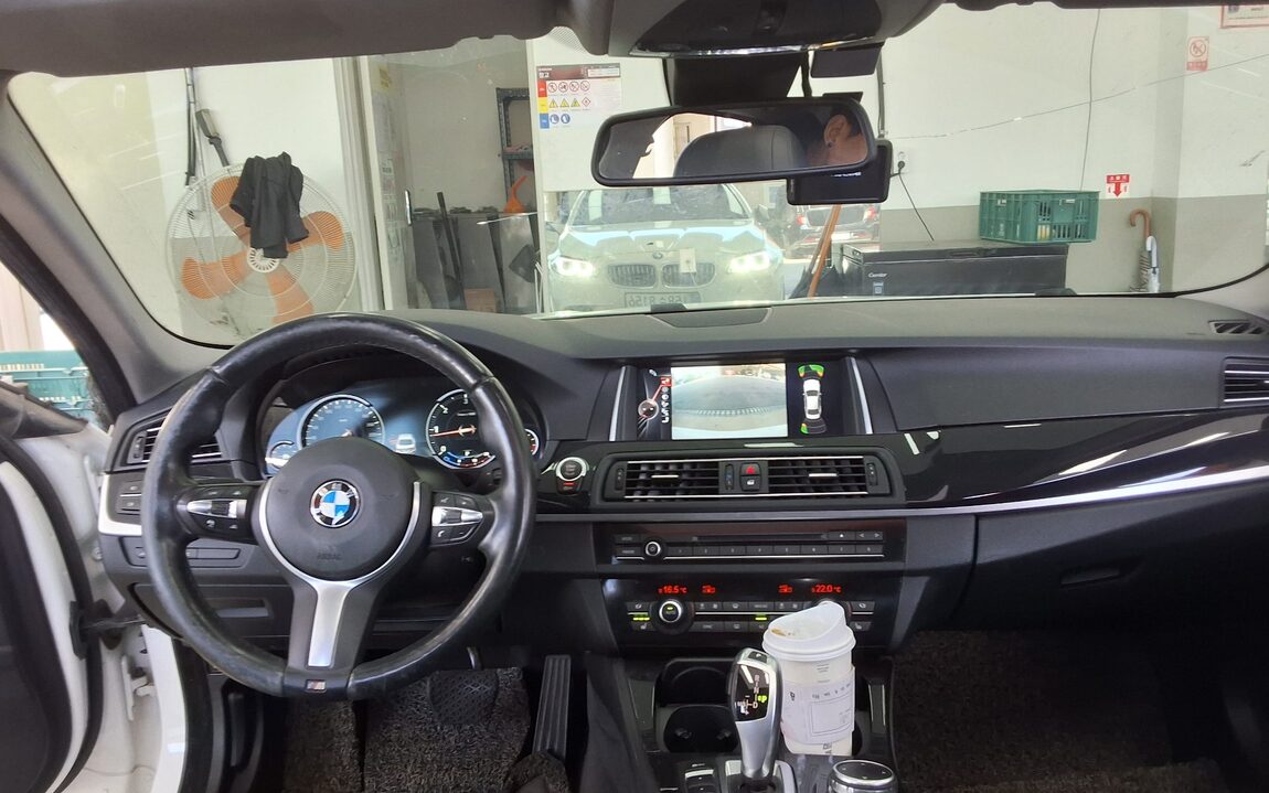 BMW 5 SERIES (6TH GEN) 520d M AERODYNAMIC PRO 2016 - zdjęcie 11