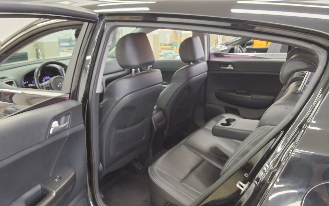 KIA NEW SPORTAGE R2.0 2WD PRESTIGE 2016 - zdjęcie 12