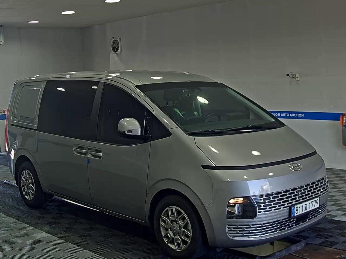 HYUNDAI STARIA 2.2 DIESEL CARGO 5-SEATER MODERN 2022 - zdjęcie 3