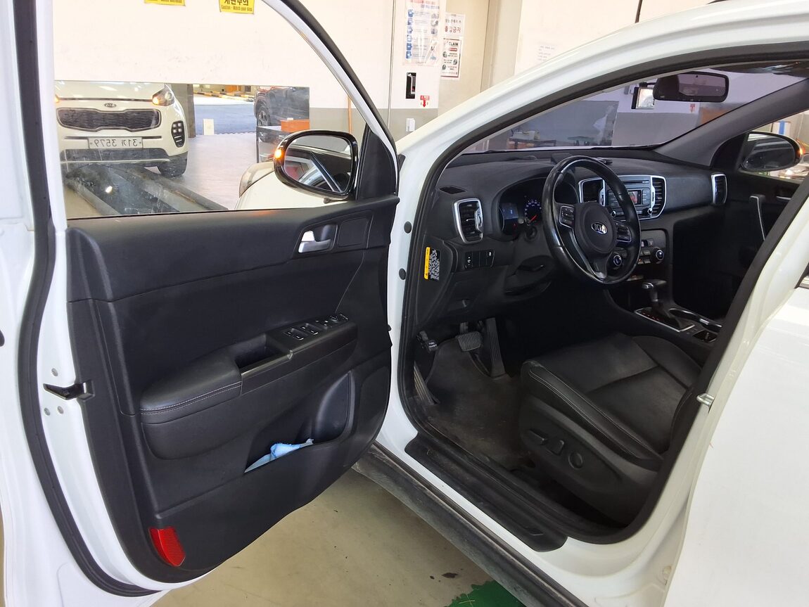 KIA NEW SPORTAGE R2.0 4WD NOBLESSE 2017 - zdjęcie 10