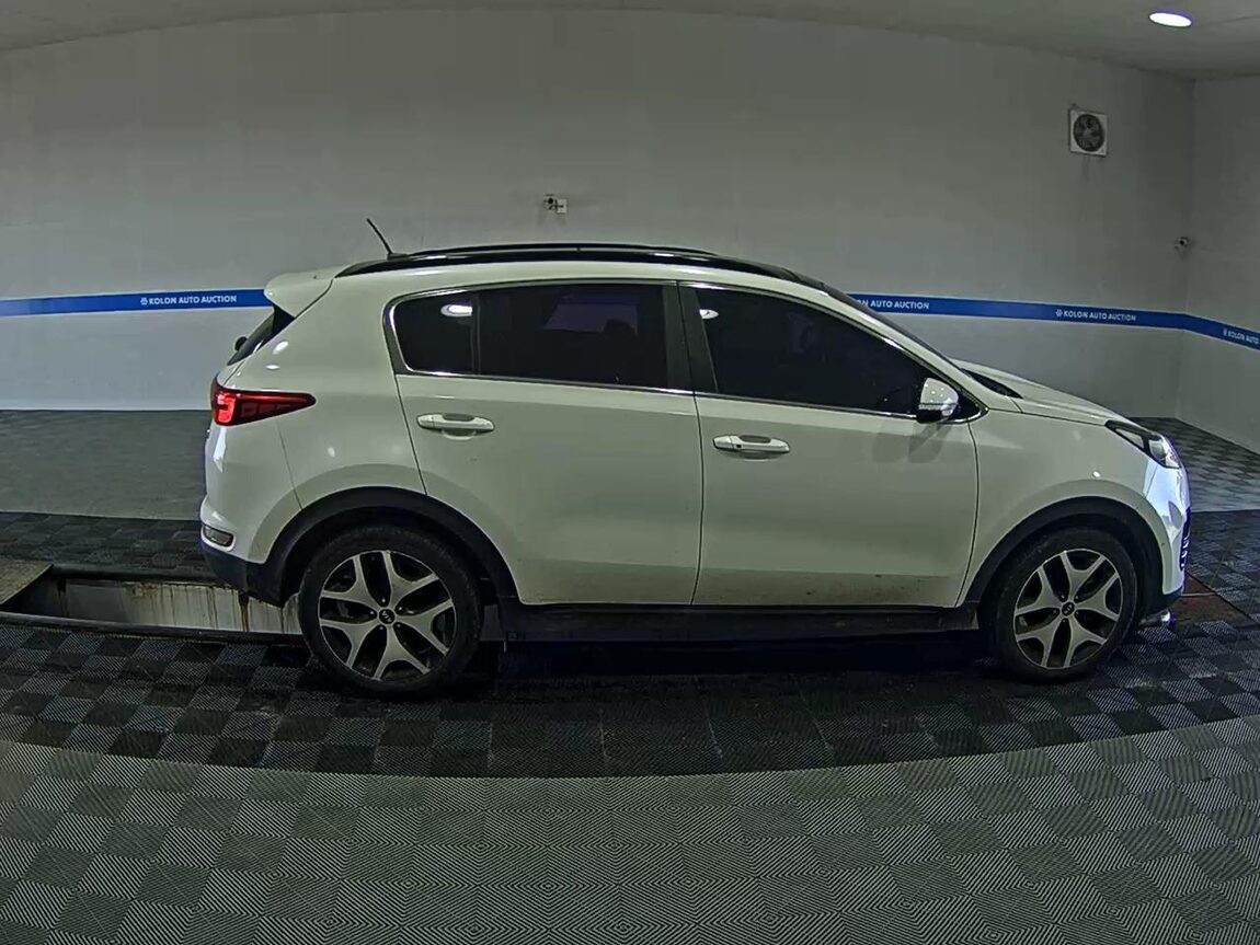 KIA NEW SPORTAGE R2.0 4WD NOBLESSE 2017 - zdjęcie 4