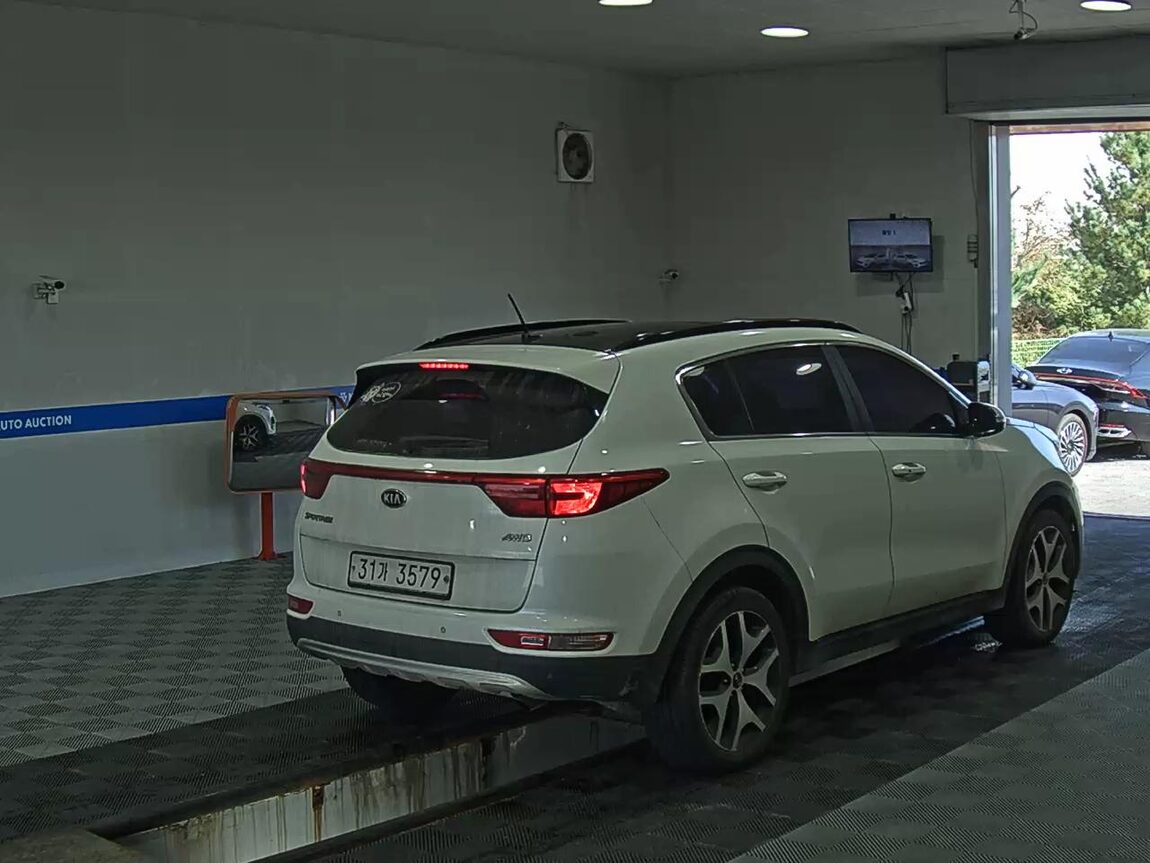 KIA NEW SPORTAGE R2.0 4WD NOBLESSE 2017 - zdjęcie 5