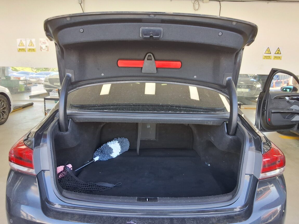 HYUNDAI GENESIS DH G380 AWD EXCLUSIVE 2016 - zdjęcie 15