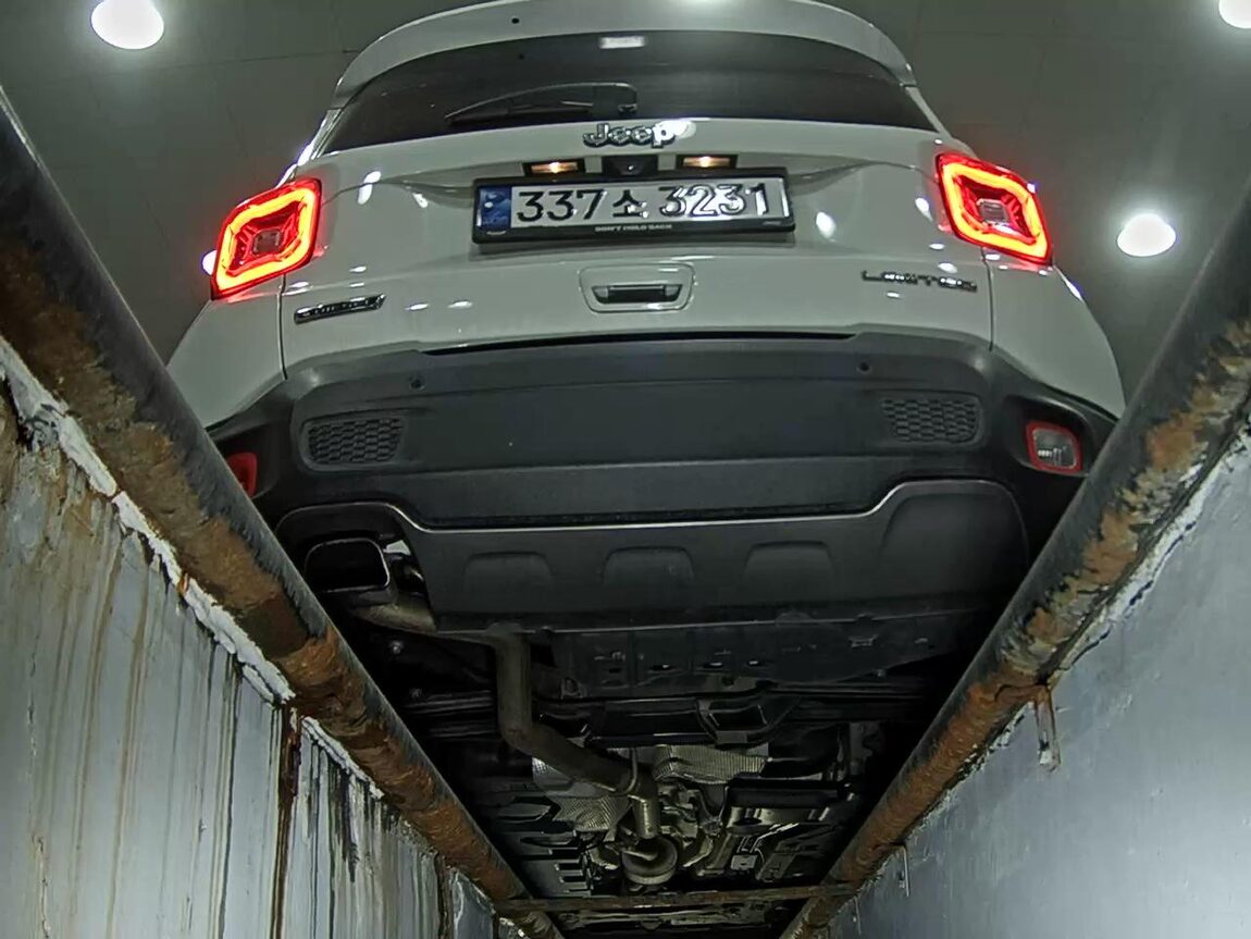 JEEP RENEGADE 1.6 DIESEL LIMITED 2020 - zdjęcie 8