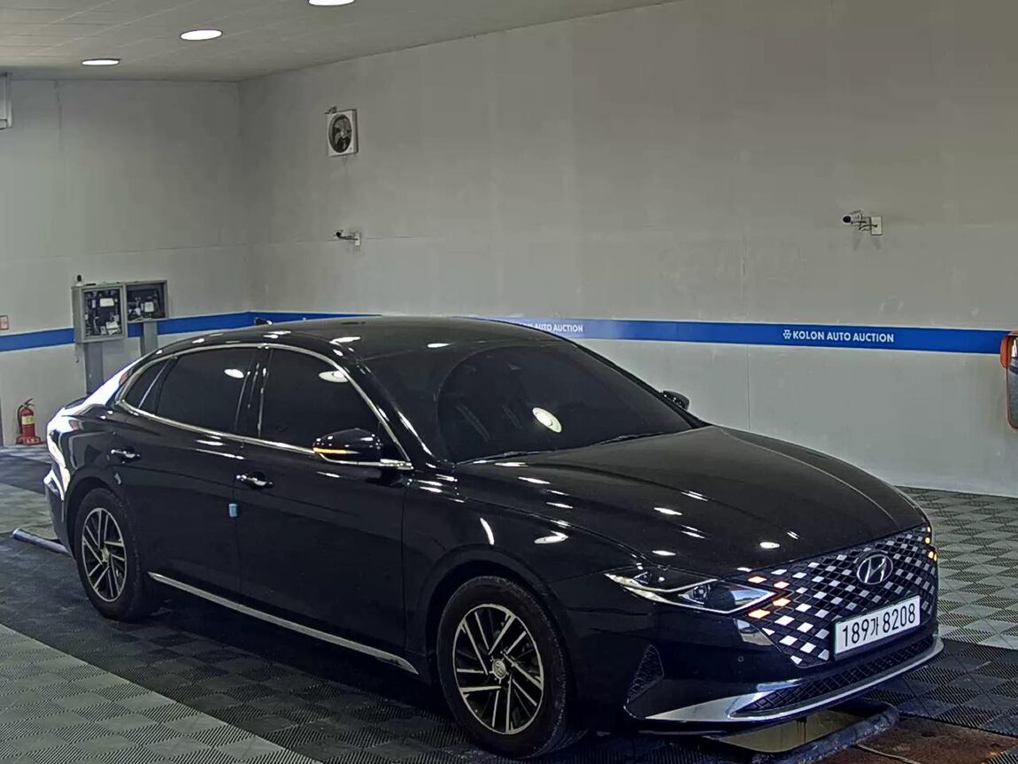 HYUNDAI THE NEW GRANDEUR IG GASOLINE 2.5 PREMIUM CHOICE 2021 - zdjęcie 3