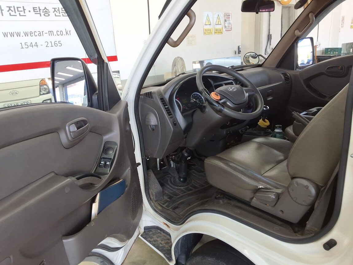 HYUNDAI PORTER II CRDi DOUBLE CAB EXTRA LONG WHEELBASE SUPER 2016 - zdjęcie 10
