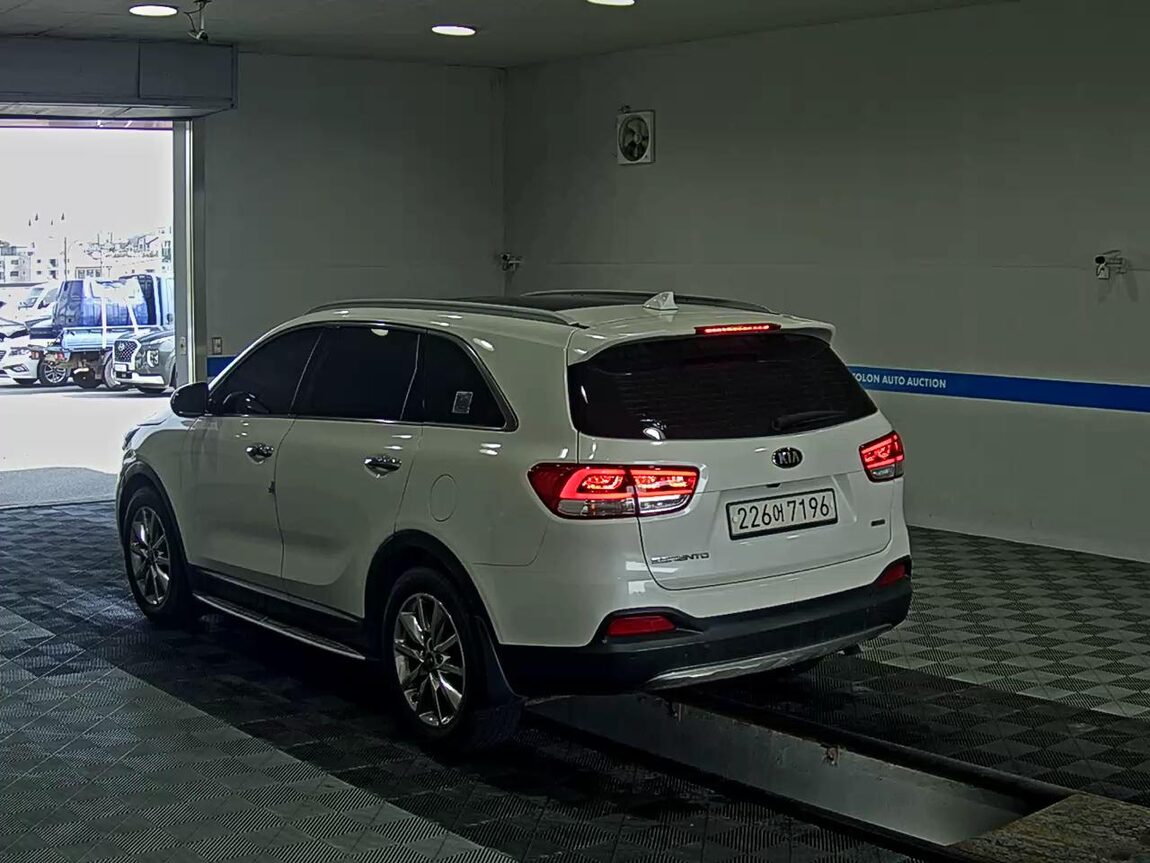 KIA ALL NEW SORENTO R2.0 2WD NOBLESSE SPECIAL 2016 - zdjęcie 6