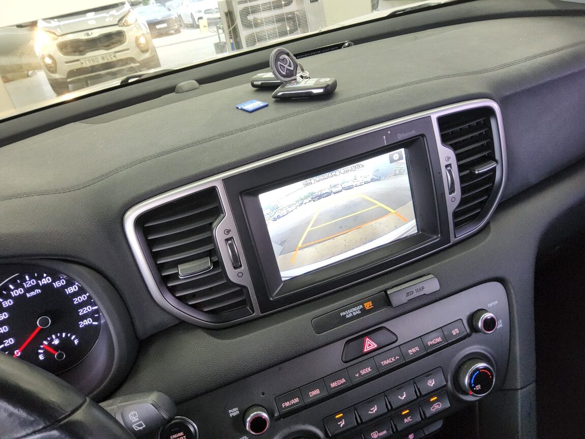 KIA NEW SPORTAGE R2.0 2WD PRESTIGE 2016 - zdjęcie 17