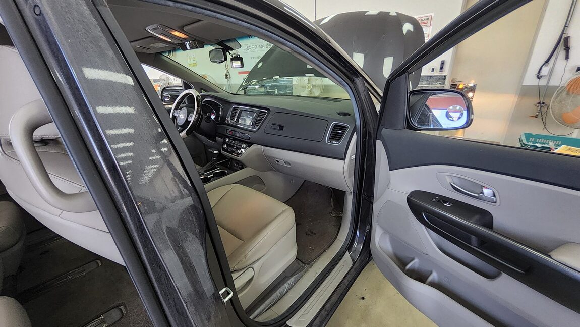 KIA THE NEW CARNIVAL 11-SEATER DIESEL DELUXE 2020 - zdjęcie 14