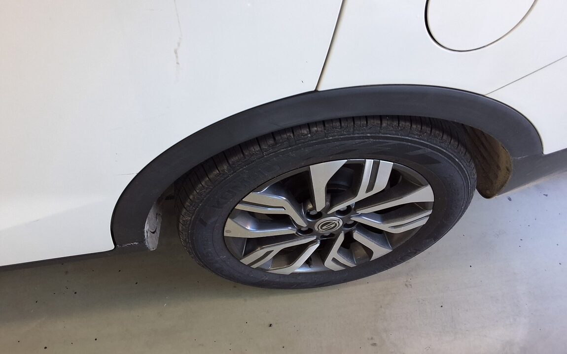 KG MOBILITY (SSANGYONG) TIVOLI AIR DIESEL 2WD IX 2019 - zdjęcie 24