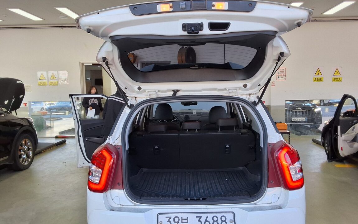 KG MOBILITY (SSANGYONG) TIVOLI AIR DIESEL 2WD IX 2019 - zdjęcie 15